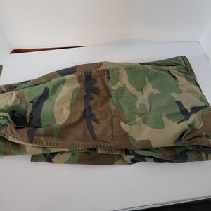Camouflage cargo hunting pants, bin b